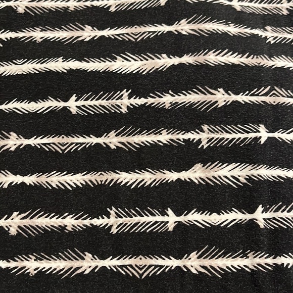 Eames Feathered Stripe Infinity Scarf - Picture 4 of 4